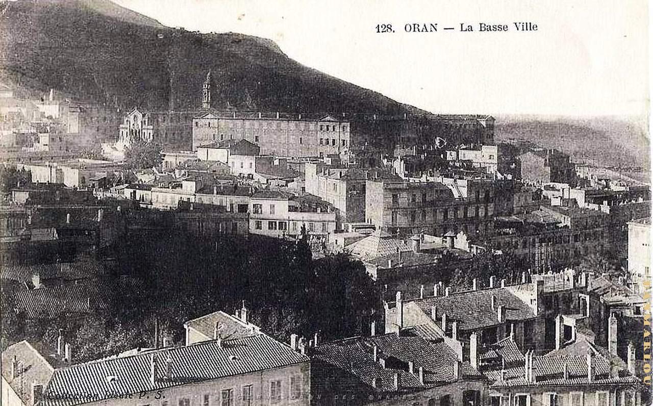 MB a- 066- vue generale de la marine.jpg